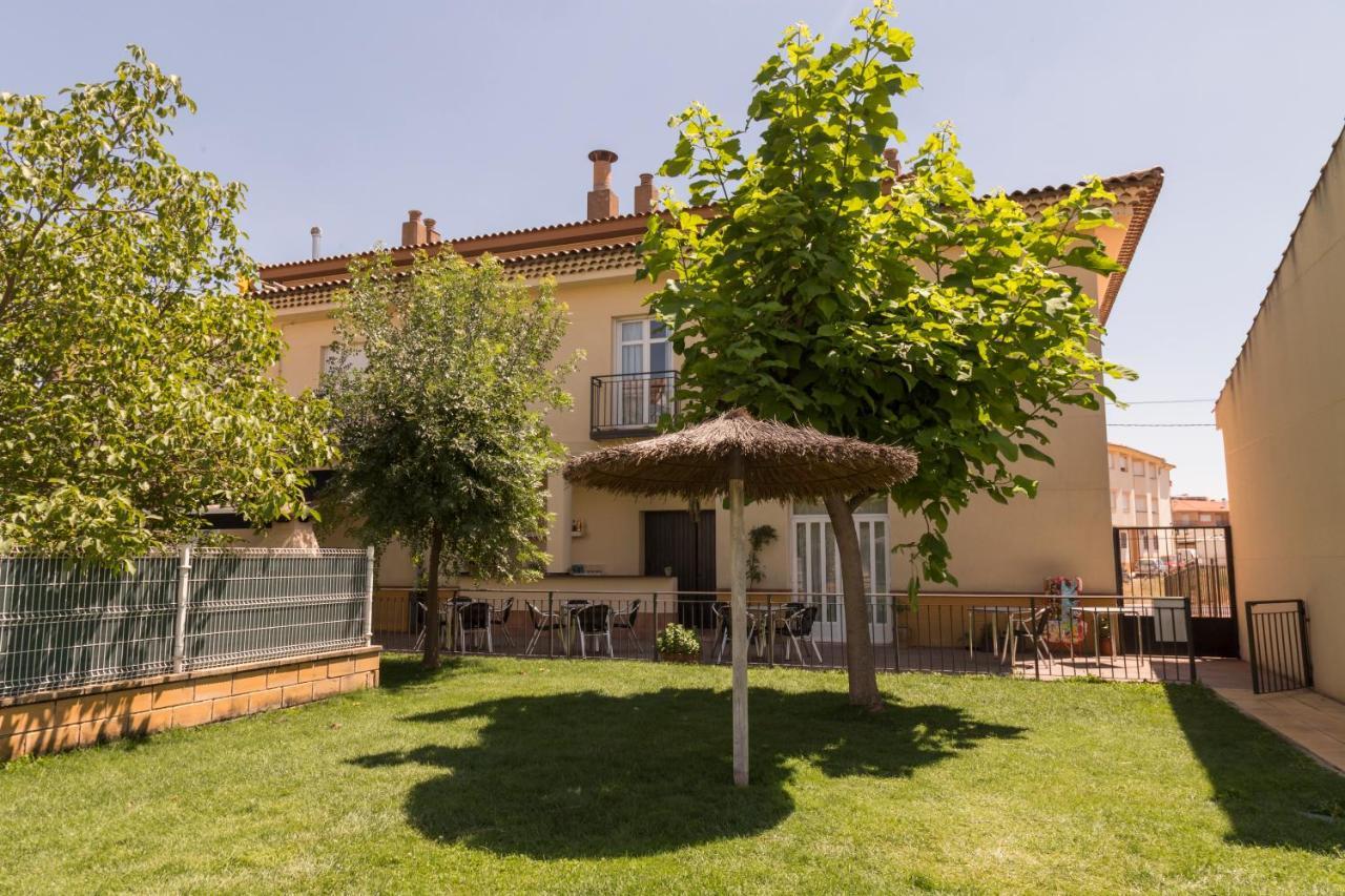 Hostal Pradaria Asador & Alojamiento Arcas Εξωτερικό φωτογραφία